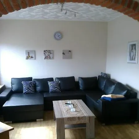 Ferienhaus Mit Garten Und Terrasse Сasa de vacaciones Dornum